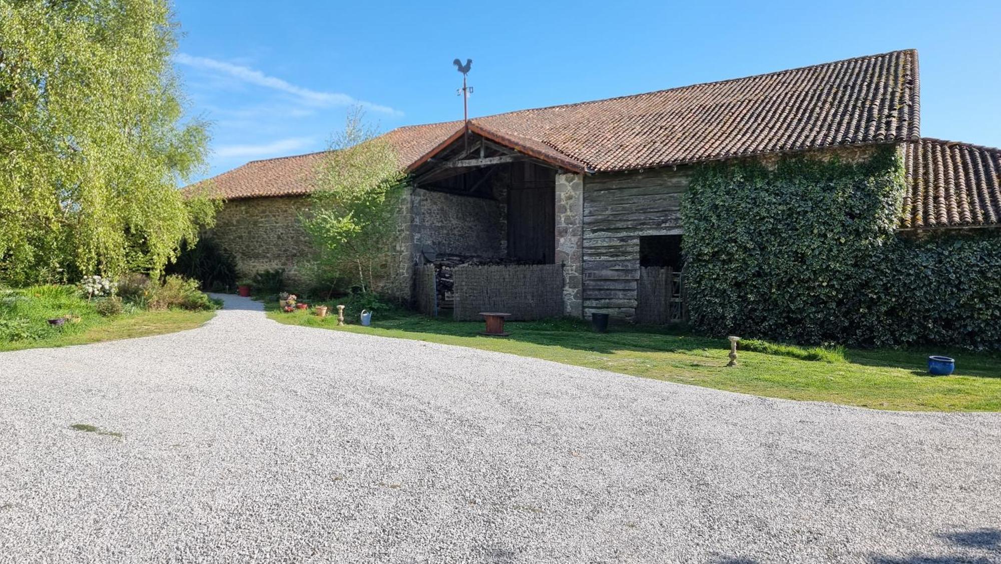 Chambres Et Gite Dans Un Lieu Calme Et Champetre Gourge Les Grippeaux Proche Parthenay Eksteriør billede